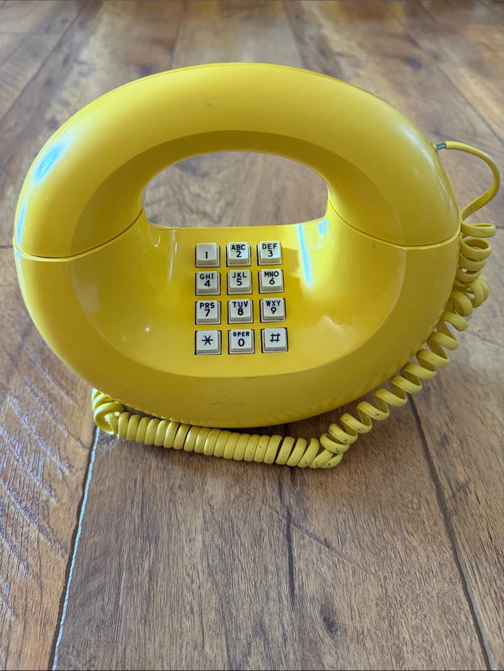Vintage Yellow Western Electric Sculptura Donut Phone
